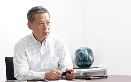 羅本 礼二