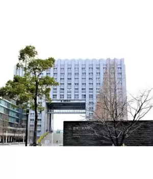 リスキリングで何を学ぶ？ 社会人大学院に進学してみよう！