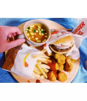 野菜たっぷりでバーガーキング「ワッパーJr.」の罪悪感ゼロ！ お味噌汁レシピ2種