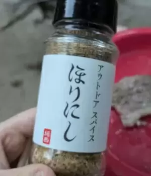 外でも家でも大活躍！「キャンプスパイス」の魅力とおすすめ商品4選＆簡単レシピ