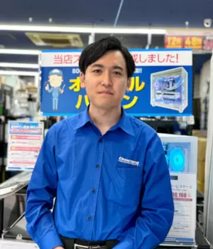 「ドスパラ千葉店」スタッフ小暮さん、新卒3年目、これまでの組み立て台数は約30台！