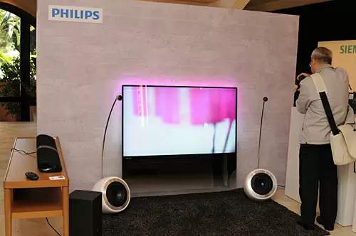 フィリップスの新コンセプトテレビ「DesignLine」