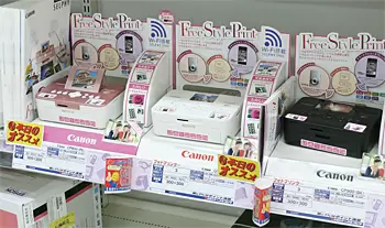コジマNEWイオン西岡店では主婦層が手軽に使えるフォトプリンタが人気