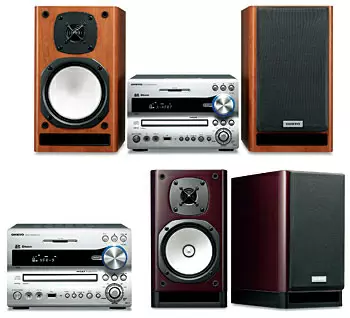 「X-NFR7」（上）と「NFR-9」（下左）「D-NFR9」