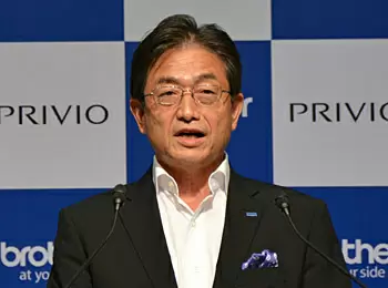 「プリンタの新しいかたちを提案する」と意気込みを語る片山社長