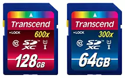 「TS128GSDHC10U1」（左）と「TS64GSDU1」