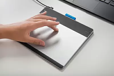 「Intuos Pen＆Touch」と「Intuos Comic」はタッチ操作に対応