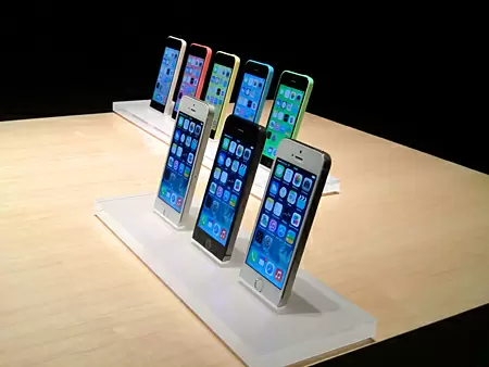 iPnone 5sとiPhone 5cの実機