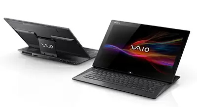 「VAIO Duo 13」（SVD13228DJB/SVD13229DJB）