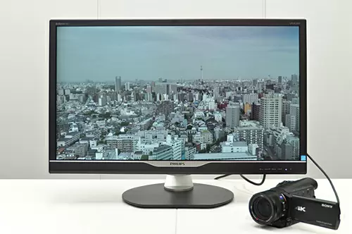 4Kディスプレイ「288P6LJEB/11」と4Kビデオカメラ