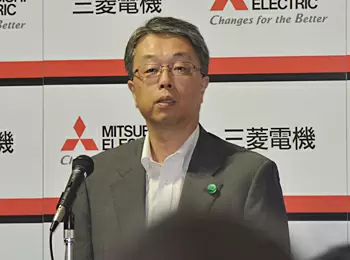 液晶テレビ市場を説明する菊池部長