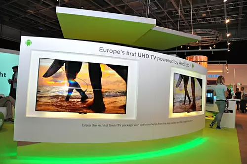 4K＋Androidで次世代のプレミアム感をアピールするフィリップス