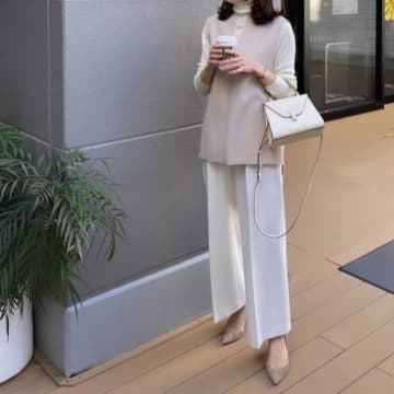 2023年12月8日のコーデ＞＞ 「今日の通勤コーデ、どうしよう……」仕事の服装を日々考えるのは大変...