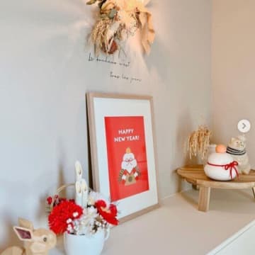 いろんな雑貨屋さんを見ていると、クリスマスだけでなくお正月のインテリアもそろっていますよね。クリスマ...