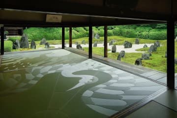 日本独自の伝統文化、「畳」。かつての日本家屋には欠かせない存在でした。しかし現在では手入れのしやすい...