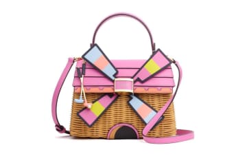 ケイト・スペード ニューヨーク(kate spade new york)は、2024年春コレクション...