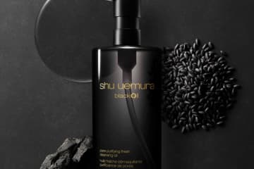 シュウ ウエムラ(shu uemura)の2024年春スキンケアとして、新作クレンジングオイル「ブラ...