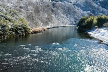 長野県内の河川は早いところで2月16日から渓流釣り解禁となります。「犀川殖産漁協」管内の犀川本流は、...