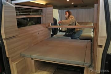 日産自動車が作り上げた自動車メーカー純正の車中泊仕様である『キャラバンMYROOM Launch e...