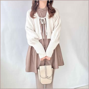 【しまむら】で、一目惚れ買いを避けられそうにないほど可愛い「淡色トップス」を発見。今回は、しまラーが...