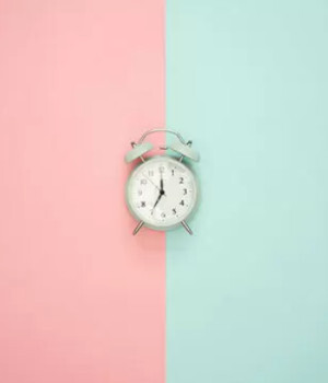 「1時間弱」って1時間より短いって本当!?　実は勘違いしてる人が多い「弱・強」の意味