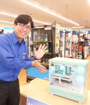 夢は九州で一番のPCショップになる！ 「ドスパラ熊本浜線店」の29歳店長はゲームにむっちゃ詳しいよ