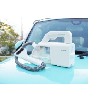 行楽シーズンは車を中からキレイに！アイリスオーヤマの小型「リンサークリーナー」は初心者にもおすすめ