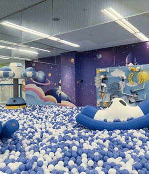 屋外が40℃超えでも親子で夢中になれる「巨大室内遊園地」が栃木・宇都宮市にオープン