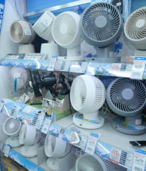大手も参入 湿気も飛ばせるサーキュレーターが今アツい──扇風機との違いや注目商品を家電アドバイザーが解説