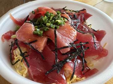 どうも、僕です◯┓ 新屋敷の現金問屋あけぼのさん。先日、この中の鮮魚屋さん颯水産さんの寿司がうまいと...