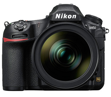 17年9月に発売したデジタル一眼レフカメラ「ニコン D850」