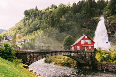 上條倫子アナが スプーンおばさん のコスプレで登場 懐かしのアニメに思いをはせる人続出 n R 上條倫子アナが スプーンおばさん のコスプレで登場 懐かしのアニメに思いをはせる人続出 n R
