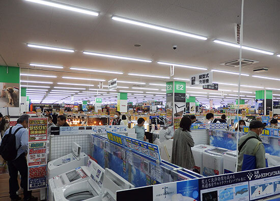 <2025年どうなる家電量販店>デンキが復活した「ヤマダデンキ」とインバウンドで好調の「ビックカメラ」 - BCN+R