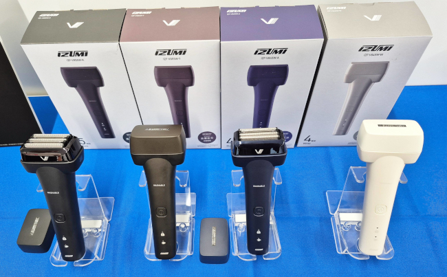 マクセルイズミが進化した「毛玉とるとる」と5年間替刃交換不要の