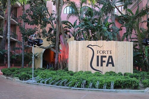 会場のリゾートホテル、Forte Village