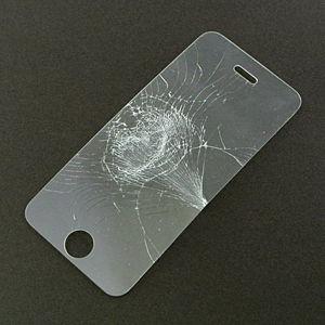 割れても砕け散らない