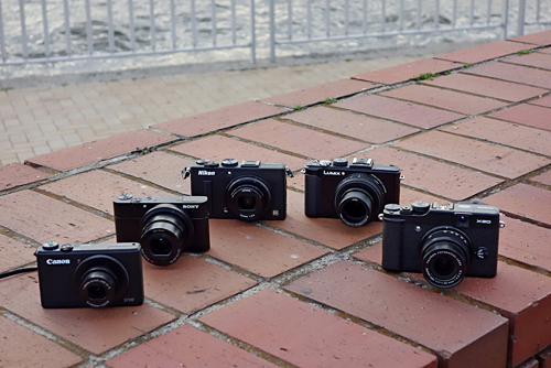 高級コンパクトデジタルカメラ