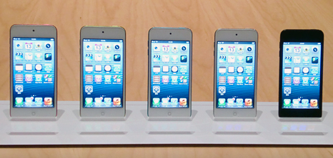 「iPhone 5」と同じ4インチの「Retinaディスプレイ」を搭載した「第5世代iPod touch」