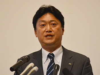 ブランド戦略について語る戸祭事業部長