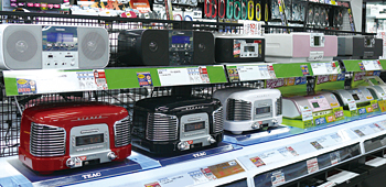 ヨドバシカメラマルチメディア仙台はラジカセの品揃えを充実させることで高齢者のお客様を増やした