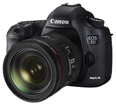 EOS 5D Mark III(EF24-70mm F4L IS USM装着時)