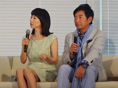 掃除機の悩みについて語る東尾さんと石田さん