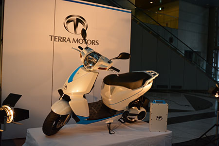 電動バイク「A4000i」