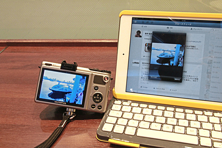 スマートフォンなどでは撮影できない高画素で魅力的な写真を、撮ったその場でSNSにアップできる