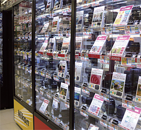 ビックカメラ水戸駅店ではレンズの品揃えが群を抜く