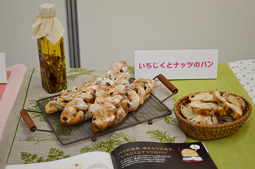 「ER-LD530」で焼いたABCクッキングスタジオが開発したパン