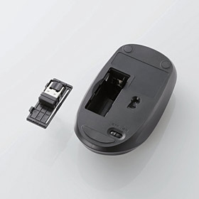 レシーバはマウス本体に収納できる