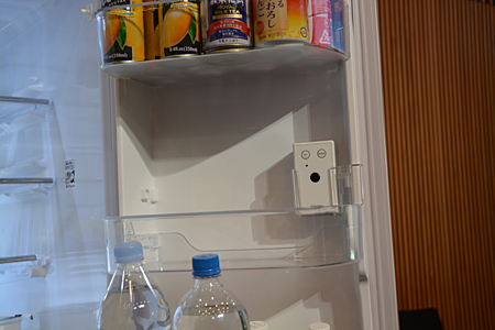 庫内にカメラをセットして外出先から確認できる