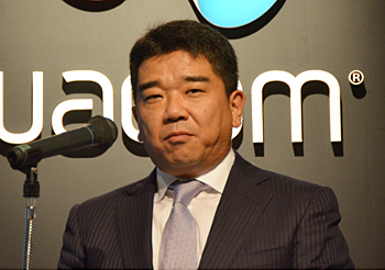 ブランド展開について説明する岸田ジェネラルマネージャー