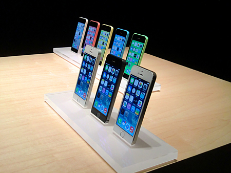 iPnone 5sとiPhone 5cの実機